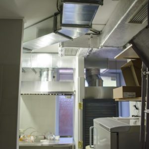 Установка вентиляции в суши-пиццерию «Family»